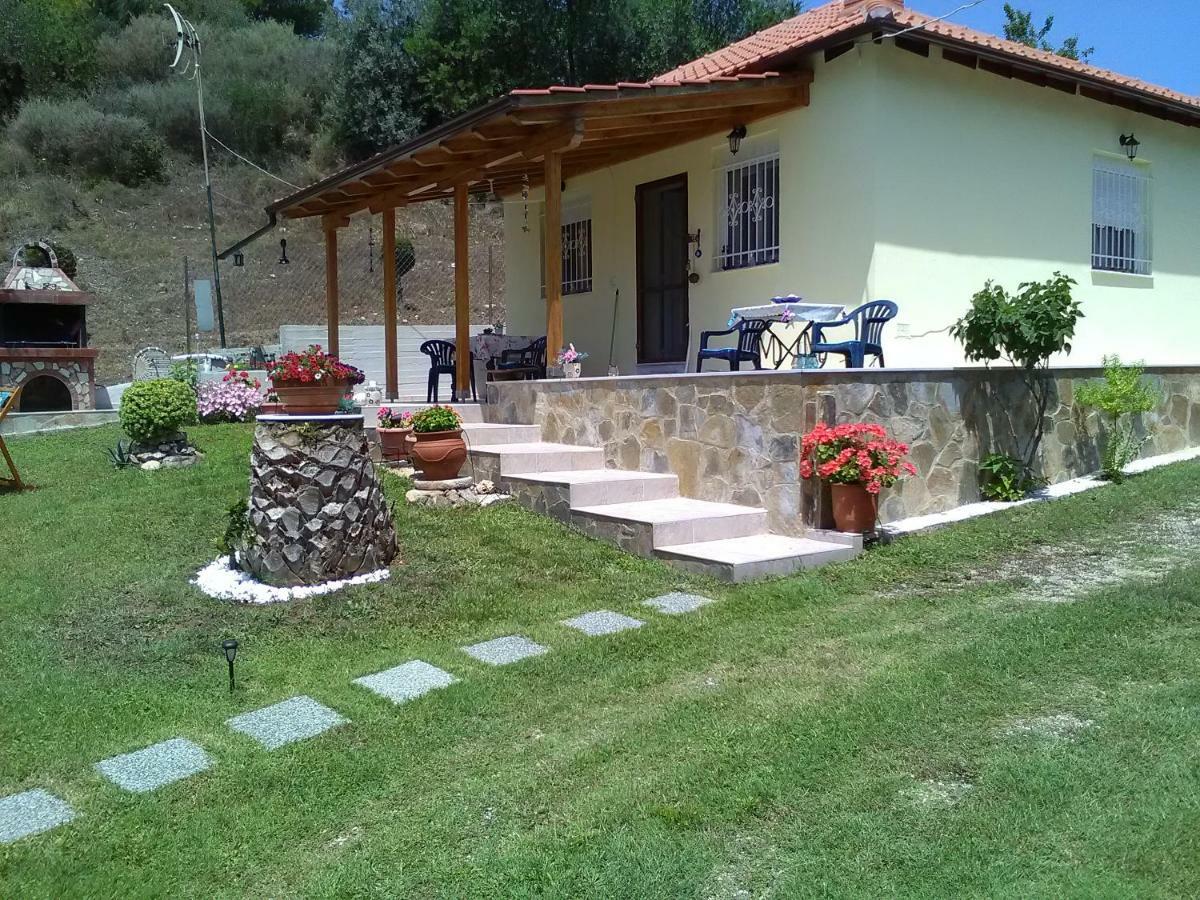 Xerxis Hill/Chalkidiki Τρυπητή Χαλκιδικής Villa Nea Roda Exterior photo